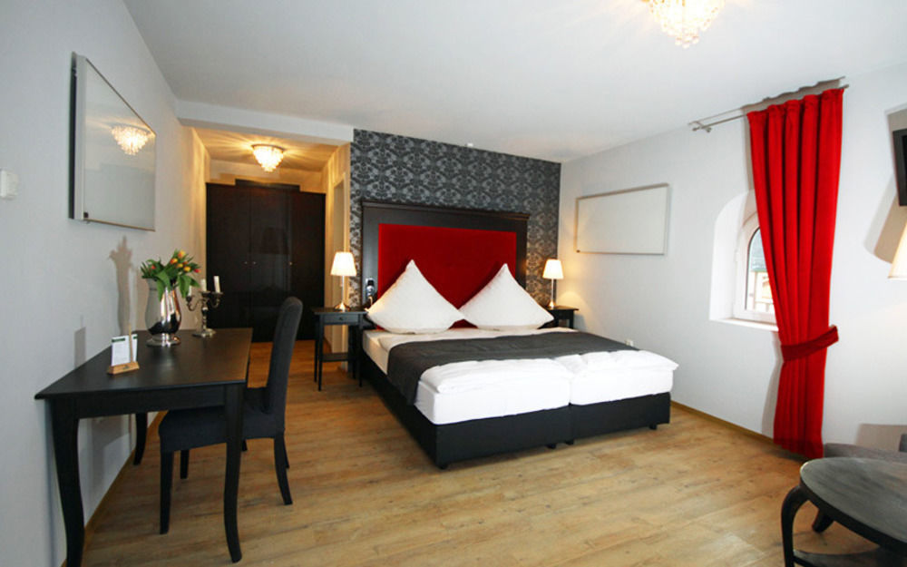 Hotel Restaurant Lindenhof Bad Laasphe Buitenkant foto